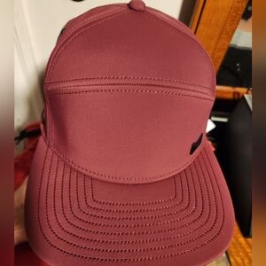 Melin Trenches Infinite Thermal Maroon. Classic 58cm. NWOT